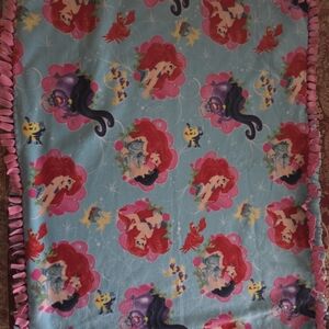 The Little Mermaid Fleece Throw Blanket - Blue & Pink